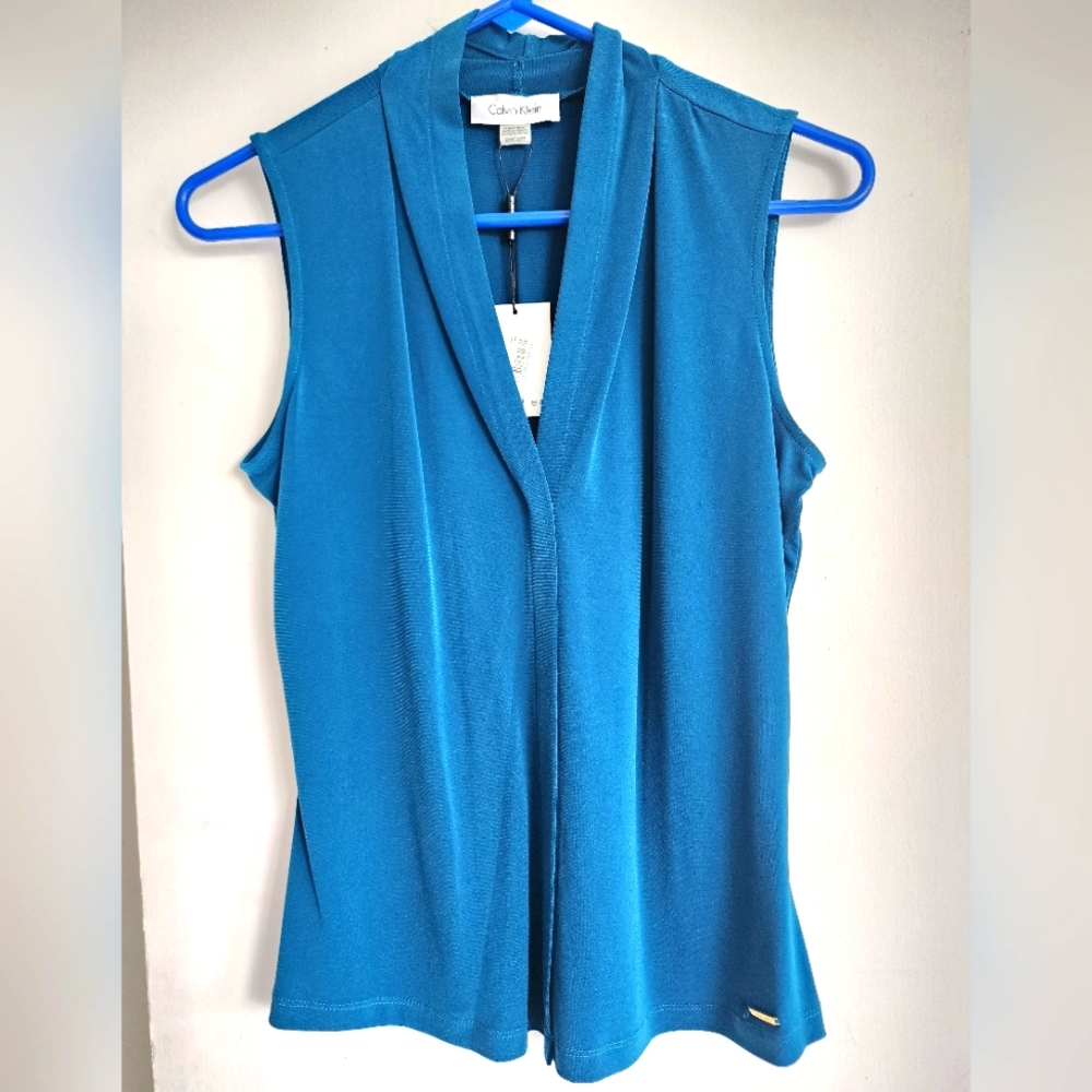Green Calvin Klein top